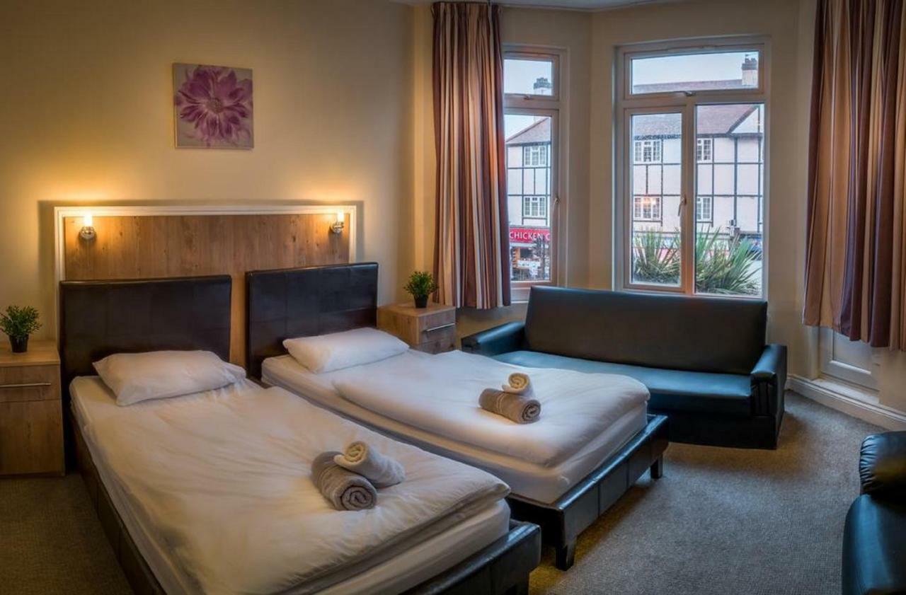 Acton Hill Hotel Ийлинг Екстериор снимка